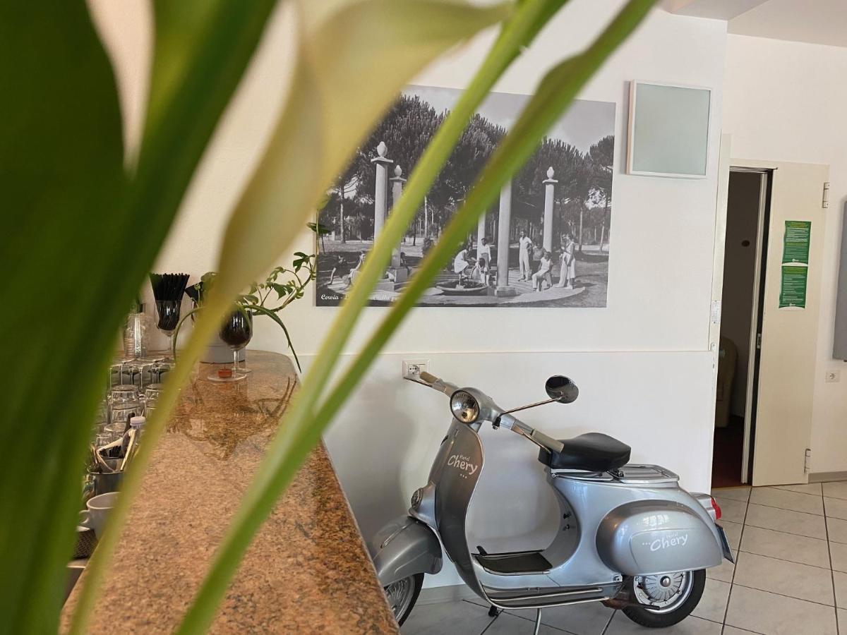 Hotel Chery Milano Marittima Exterior photo