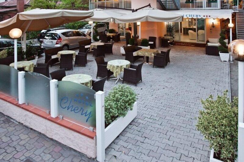 Hotel Chery Milano Marittima Exterior photo